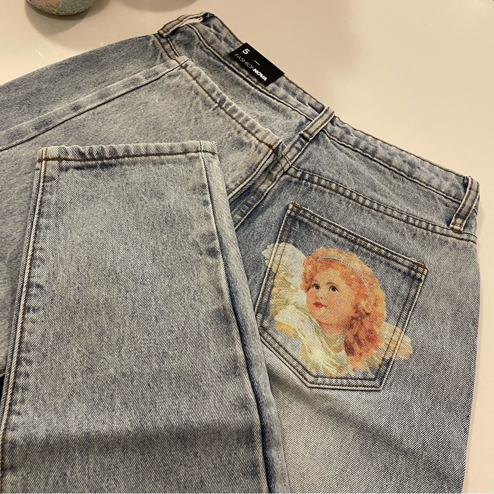 Fashion Nova’ Light Wash Mom Jeans